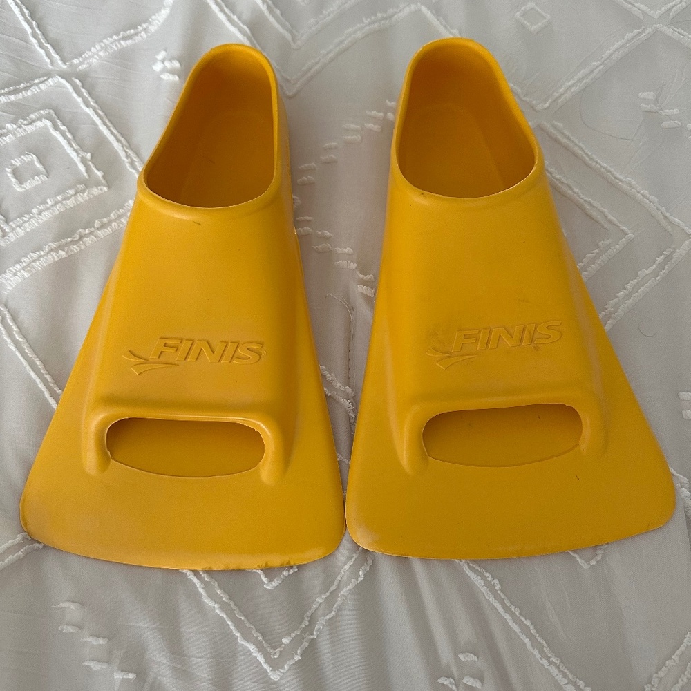 Finis Zoomers Gold Fins Size E